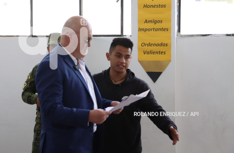 UIO ELECCIONES 2025 VOTO DIEGO BORJA