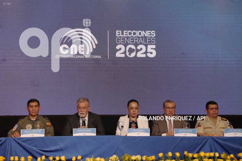 UIO ELECCIONES 2025 CENTRO DE MANDO CNE