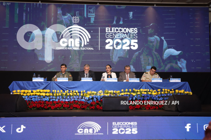 UIO ELECCIONES 2025 CENTRO DE MANDO CNE