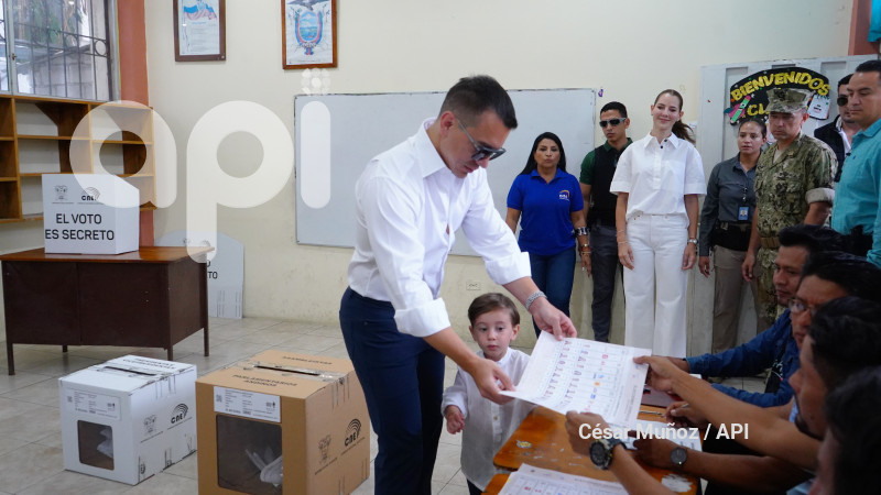 GYE-ELECCIONES 2025 VOTO NOBOA