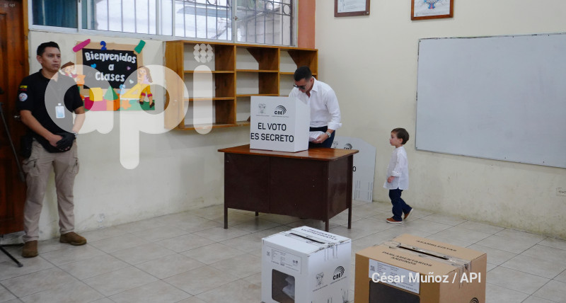 GYE-ELECCIONES 2025 VOTO NOBOA