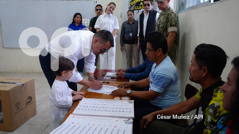 GYE-ELECCIONES 2025 VOTO NOBOA