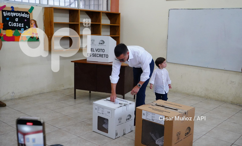 GYE-ELECCIONES 2025 VOTO NOBOA