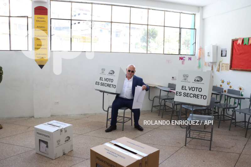UIO ELECCIONES 2025 VOTO DIEGO BORJA