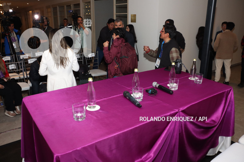 UIO ELECCIONES 2025 NOBOA RUEDA DE PRENSA SUSPENDIDA