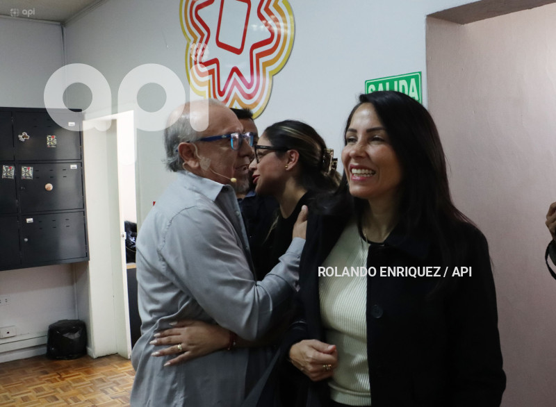 LUISA GONZALAEZ RADIO PICHINCHA