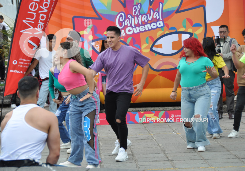 CUENCA-PRESENTACION AGENDA CARNAVAL 2025