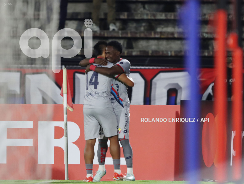 SPO LIBERTADORES NACIONAL VS BLOOMING