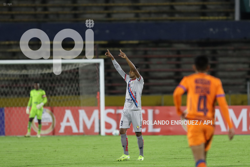SPO LIBERTADORES NACIONAL VS BLOOMING