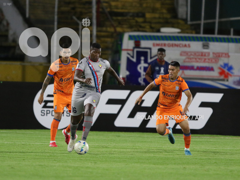 SPO LIBERTADORES NACIONAL VS BLOOMING