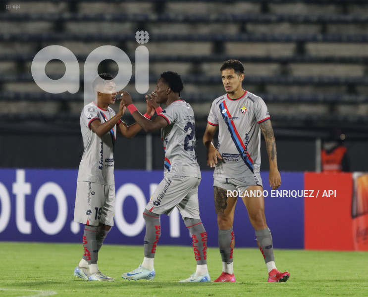 SPO LIBERTADORES NACIONAL VS BLOOMING