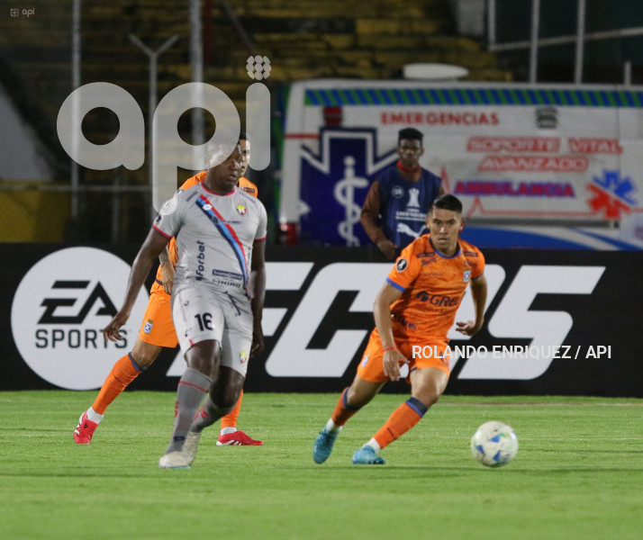 SPO LIBERTADORES NACIONAL VS BLOOMING