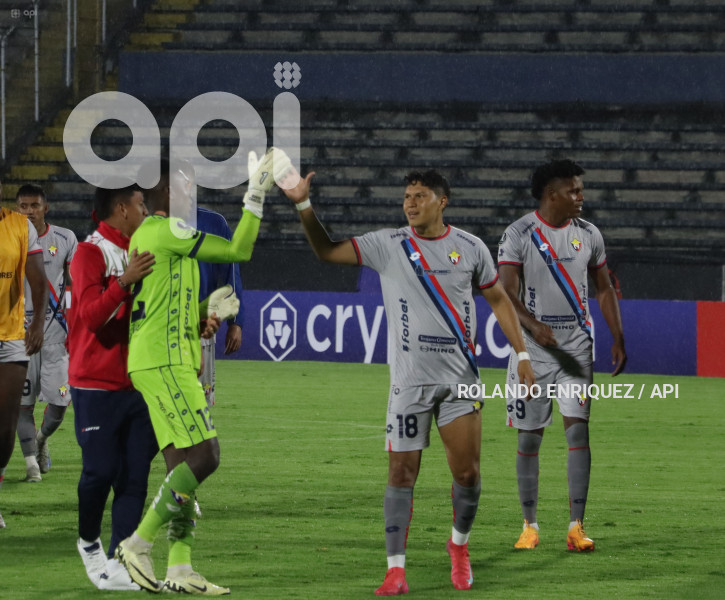 SPO LIBERTADORES NACIONAL VS BLOOMING