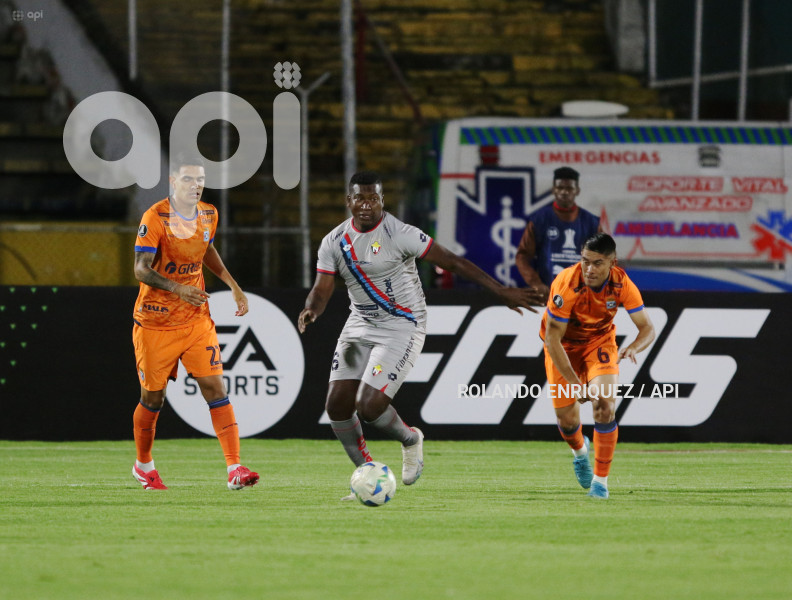 SPO LIBERTADORES NACIONAL VS BLOOMING