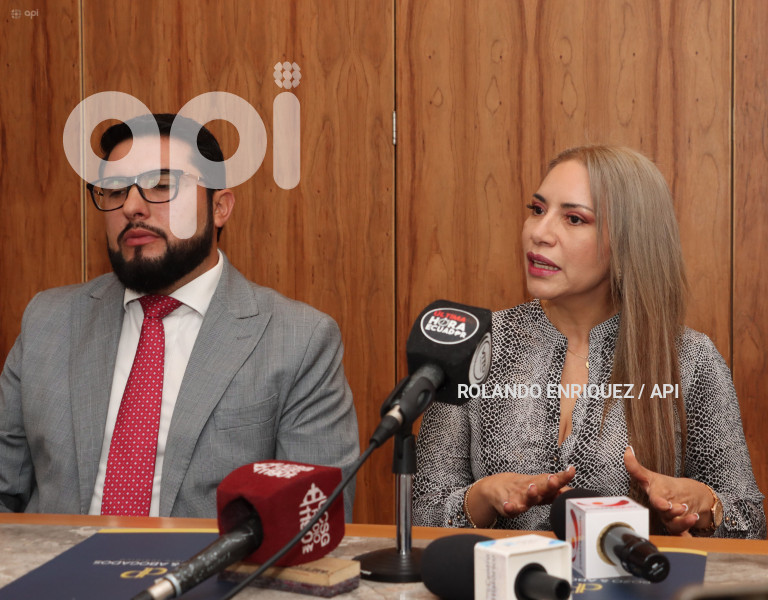 SUPUESTA PERSECUCION A 4 MILITARES