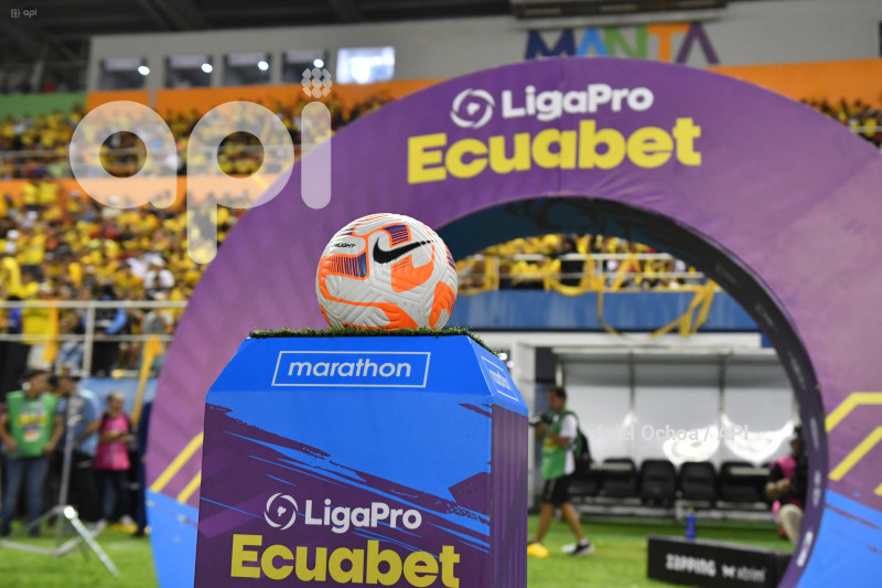 FBL-LIGAPRO-MANTA-BARCELONA