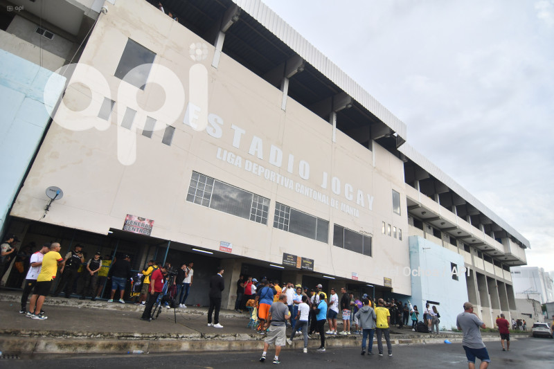 FBL-LIGAPRO-MANTA-BARCELONA