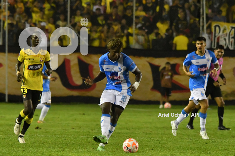 FBL-LIGAPRO-MANTA-BARCELONA