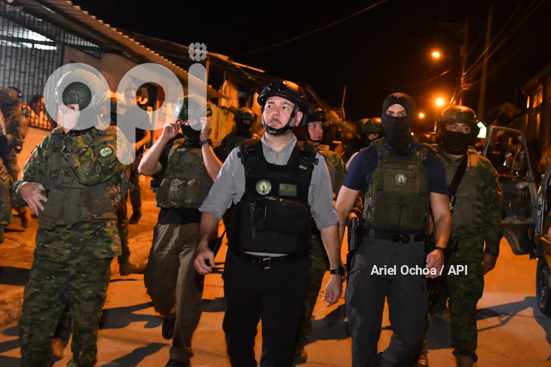 MANTA-OPERATIVOS-MILITARES-MINISTRO
