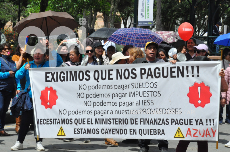 CUENCA-PROTESTA-PROVEEDORES CONTRA GOBIERNO