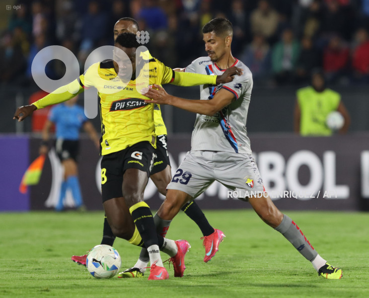 FBL COPA LIBERTADORES NACIONAL VS BARCELONA