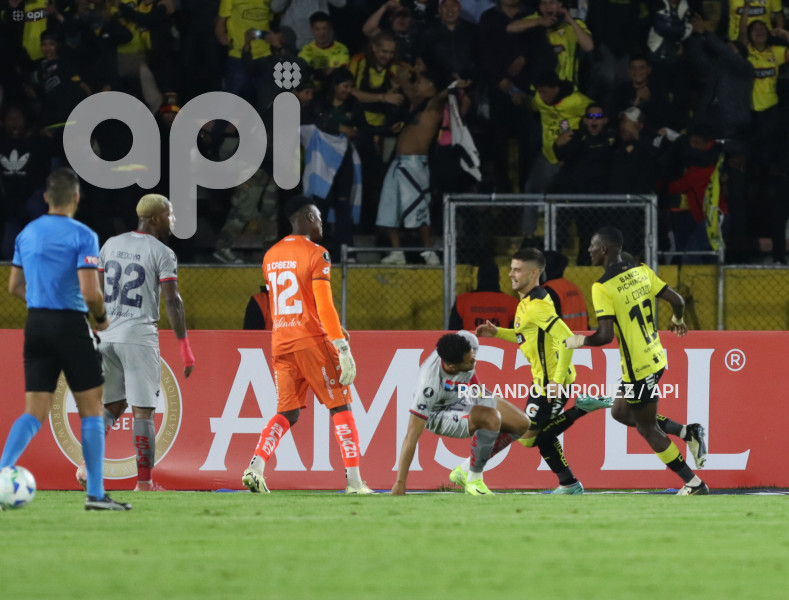 FBL COPA LIBERTADORES NACIONAL VS BARCELONA
