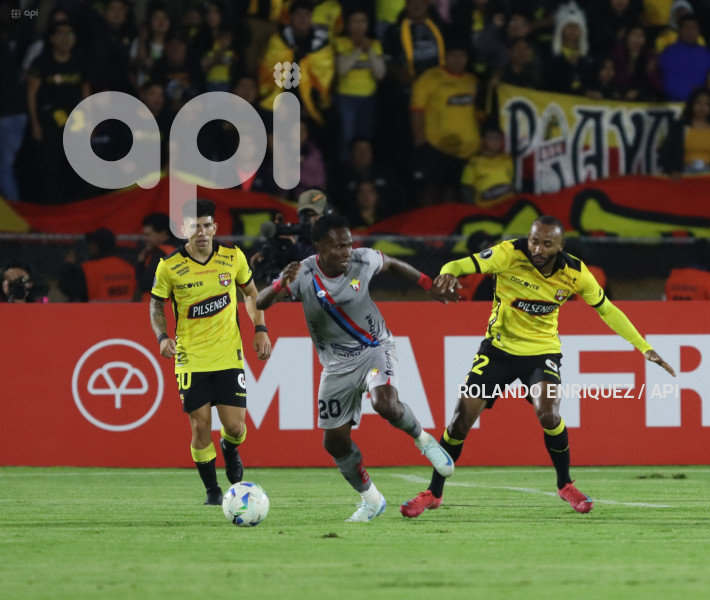 FBL COPA LIBERTADORES NACIONAL VS BARCELONA
