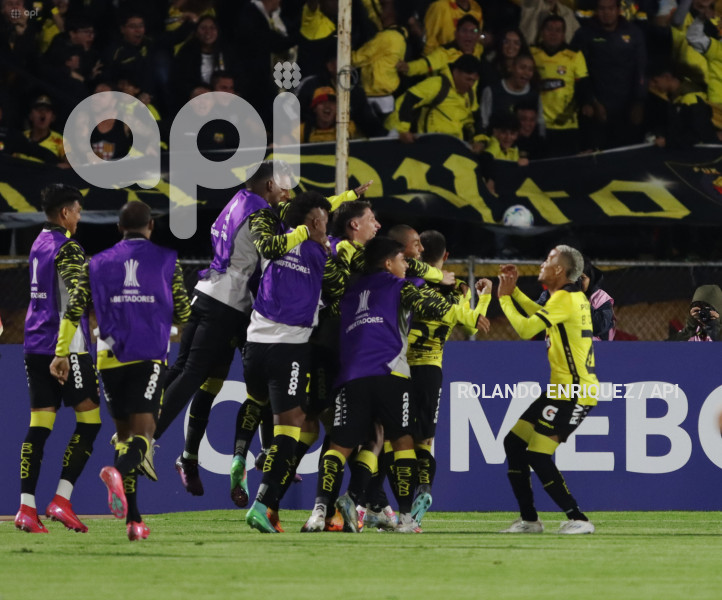 FBL COPA LIBERTADORES NACIONAL VS BARCELONA