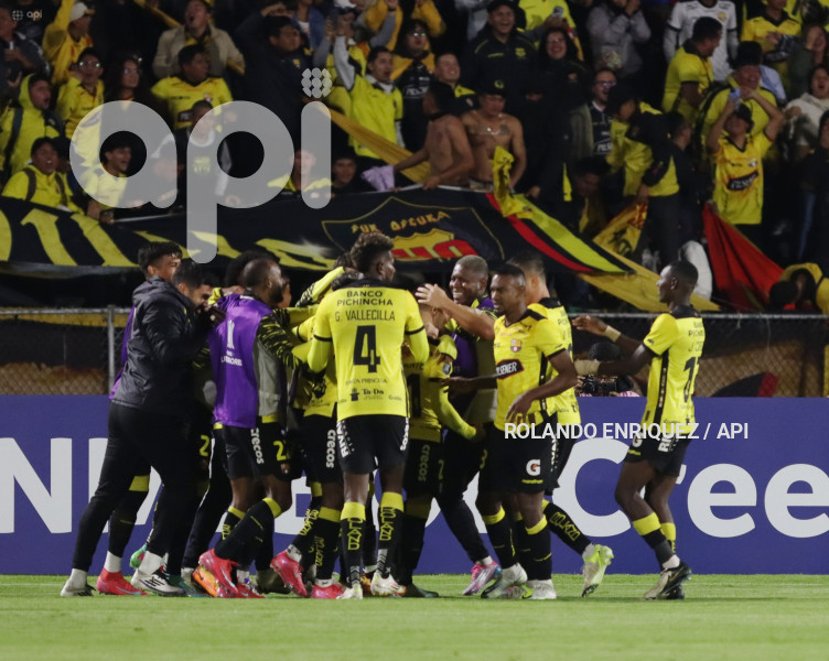 FBL COPA LIBERTADORES NACIONAL VS BARCELONA