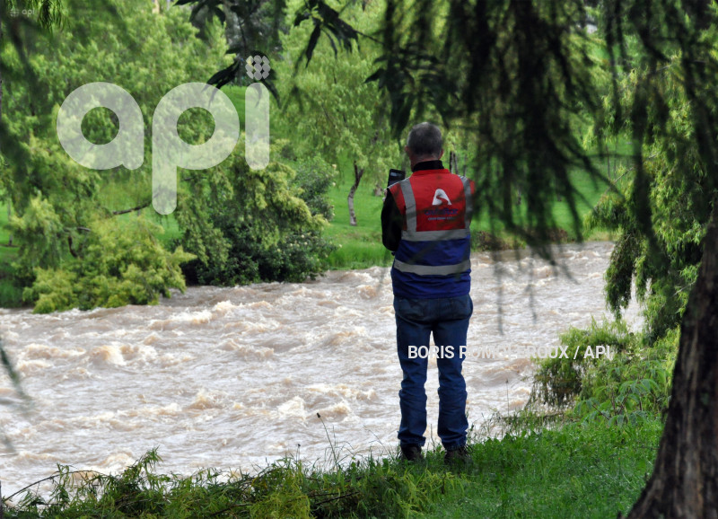 CUENCA-CAUDAL RIO YANUNCAY