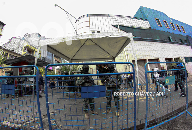 OPERATIVO VENTAS AMBULANTES AMBATO