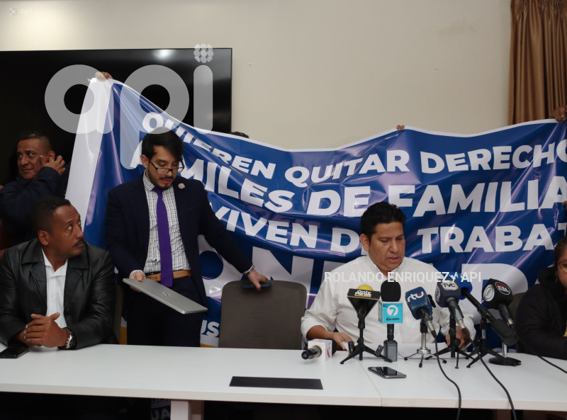 TRABAJADORES CNEL EP