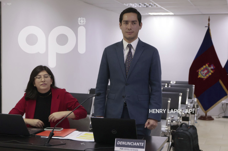 ANULACION JUICIO A VERONICA ABAD