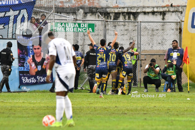 FBL-LIGAPRO-DELFIN-EMELEC