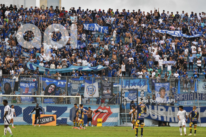FBL-LIGAPRO-DELFIN-EMELEC