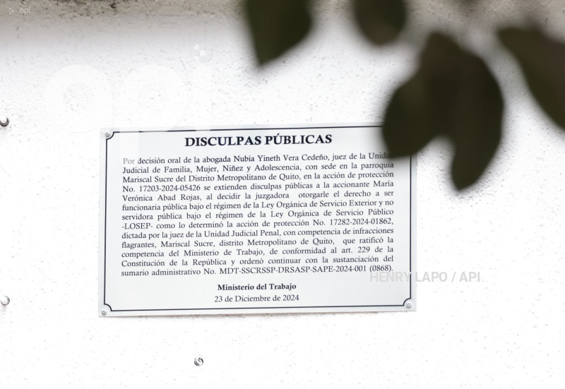 NUEVA PLACA DISCULPAS PUBLICAS ABAD
