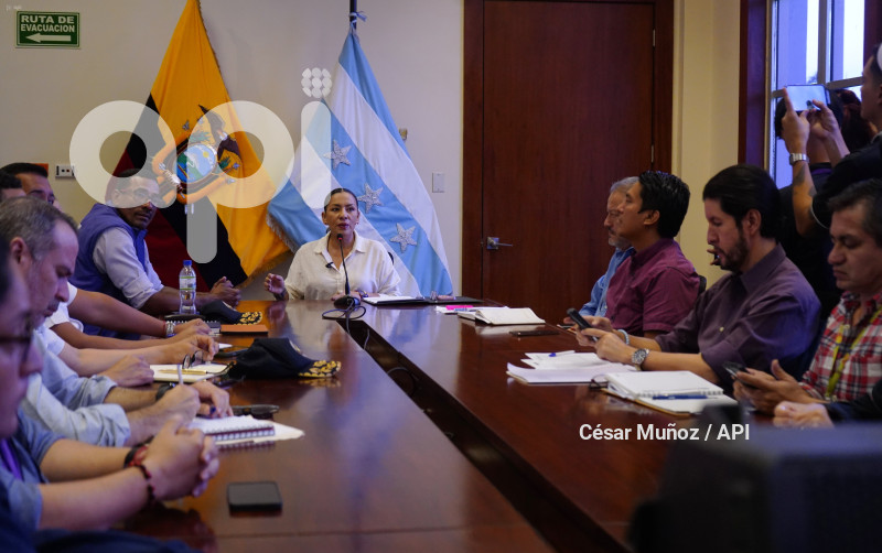 GYE-GOBERNADORA-COE NACIONAL
