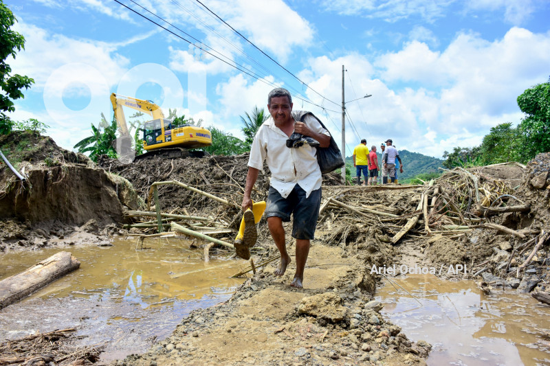 PORTOVIEJO-INUNDACIONES-CALDERON