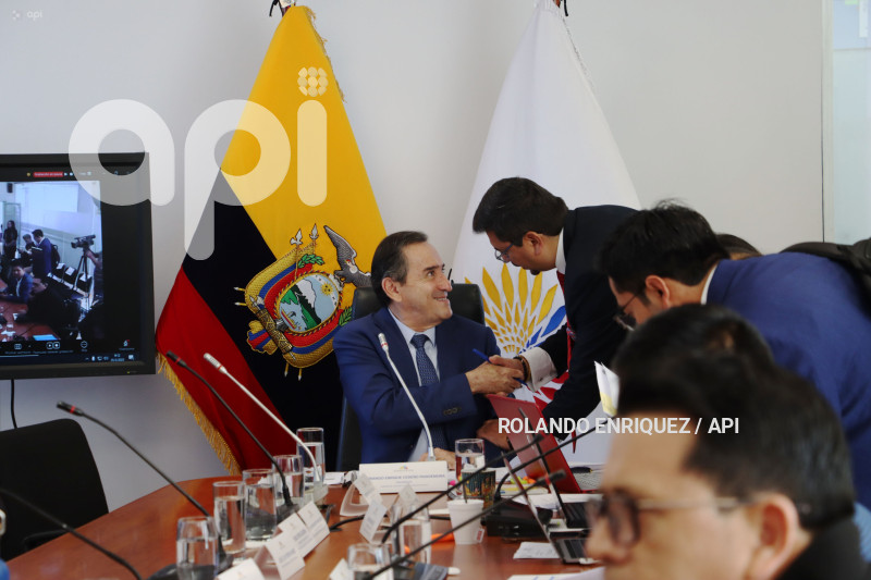 PETRONOBOA COMISION JUSTICIA