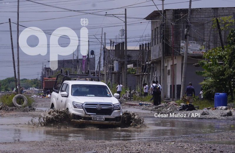 GYE-ESTRAGOS LLUVIAS DURAN