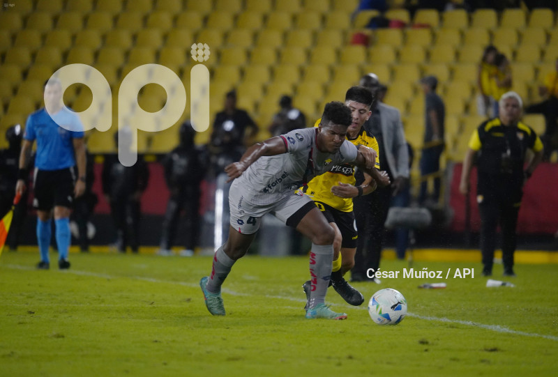 FBL-LIBERTADORES-BARCELONA-NACIONAL