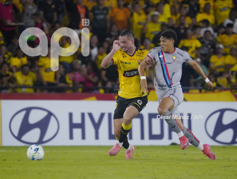 FBL-LIBERTADORES-BARCELONA-NACIONAL