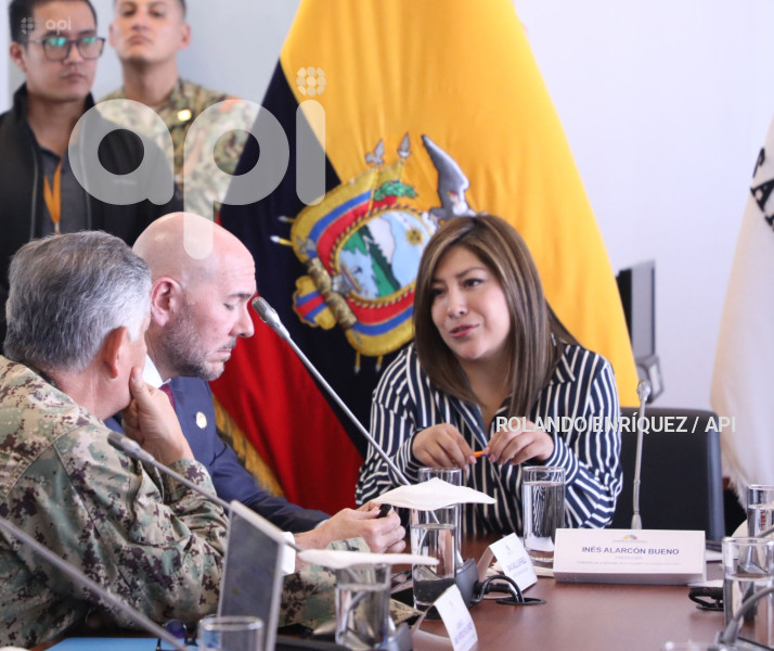 COMISION SEGURIDAD MIN DEFENSA
