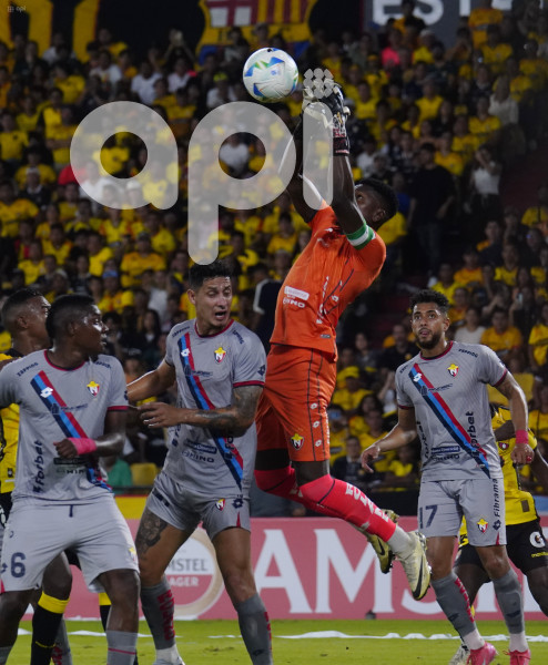 FBL-LIBERTADORES-BARCELONA-NACIONAL
