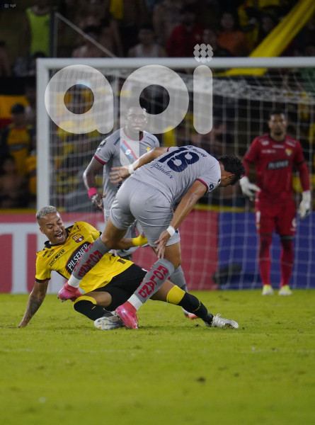 FBL-LIBERTADORES-BARCELONA-NACIONAL