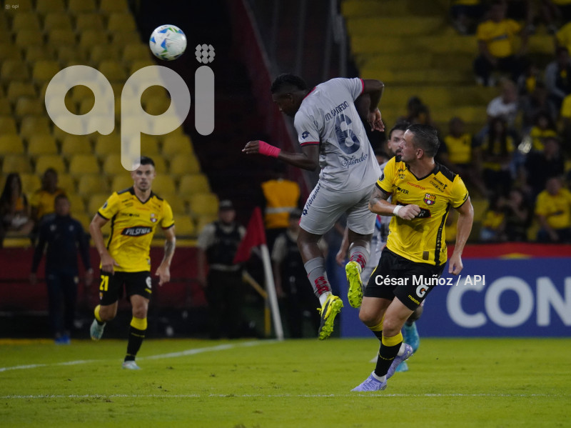 FBL-LIBERTADORES-BARCELONA-NACIONAL