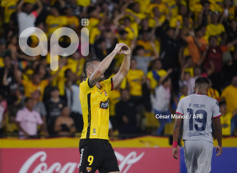 FBL-LIBERTADORES-BARCELONA-NACIONAL