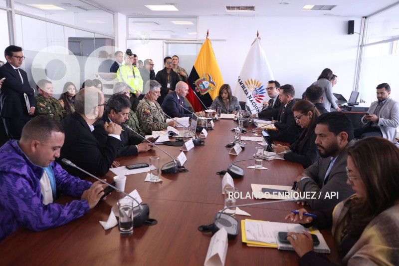 COMISION SEGURIDAD MIN DEFENSA