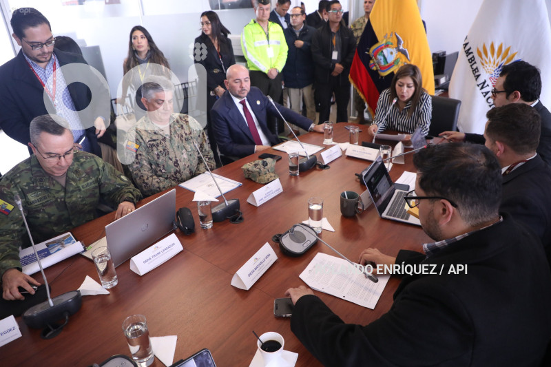 COMISION SEGURIDAD MIN DEFENSA