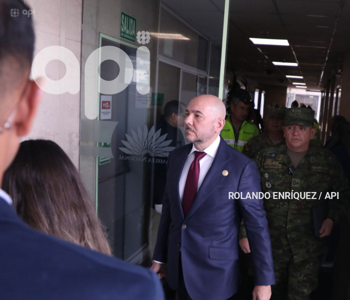 COMISION SEGURIDAD MIN DEFENSA